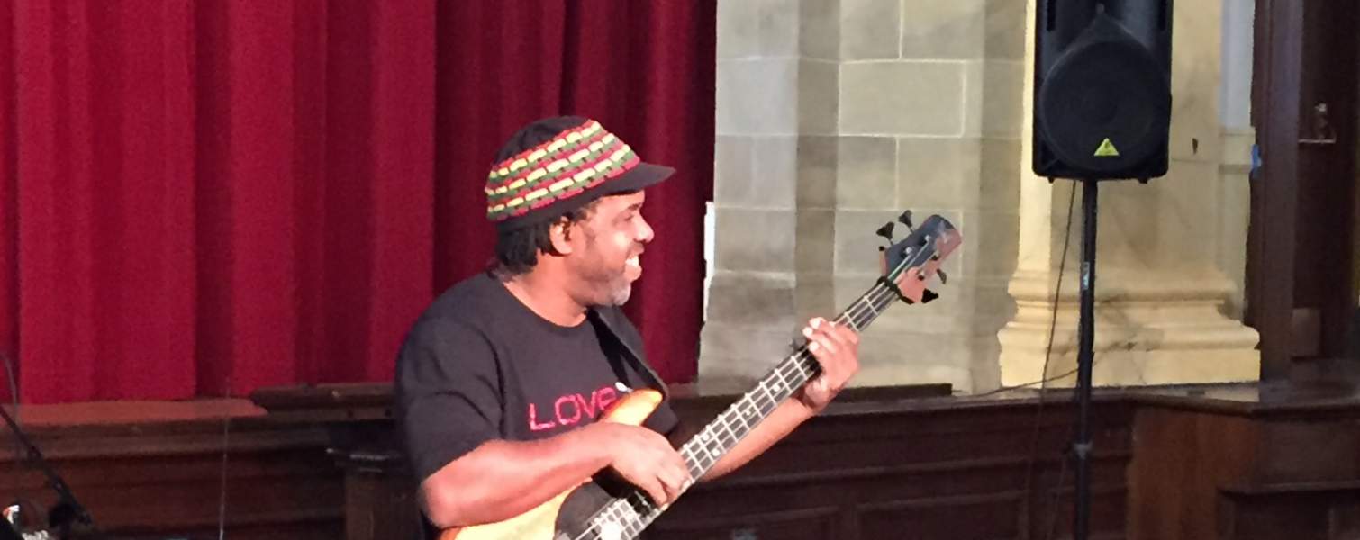 Victor Wooten, 5 time Grammy Award winner, visits City Honors